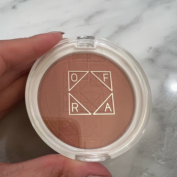 Brand NEW OFRA blush powder - blush charm - Picture 1 of 3